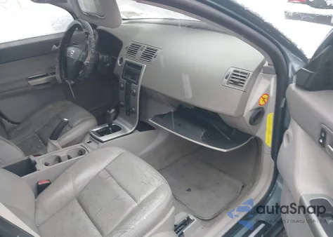 2005 Volvo S40 T5 Awd z USA, uszkodzony, nr VIN YV1MH682052087424